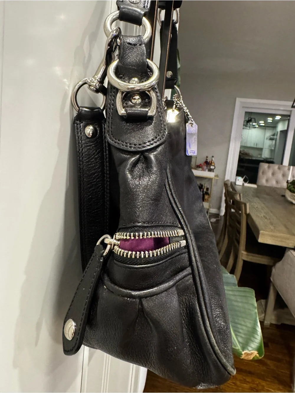 Vintage COACH Madison Shoulder Handbag Classic Black Leather 13250 Purple Lining
